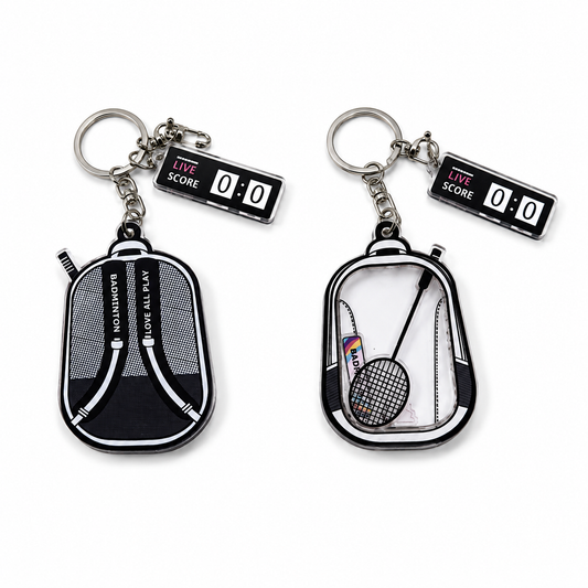 Porte-clés pochette badminton noire holographique avec pendentif compteur de score, vue de face et de dos